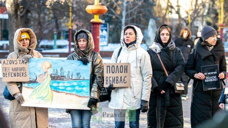 У Франківську відбулася акція на підтримку військовополонених ФОТОРЕПОРТАЖ