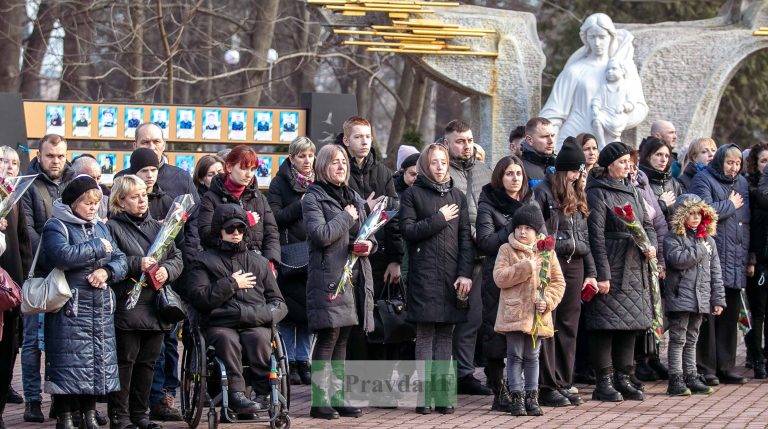 У Франківську посмертно нагородили полеглих військових Прикарпаття ФОТО