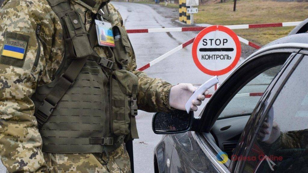 Українські прикордонники підтвердили, що можуть вимагати документи від ТЦК у багатодітних чоловіків