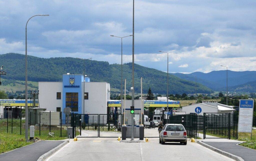 Румунські фермери блокують уже два пункти пропуску на кордоні з Україною