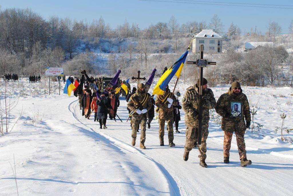 На Франківщині провели в останню земну дорогу загиблого Героя Багрія Андрія