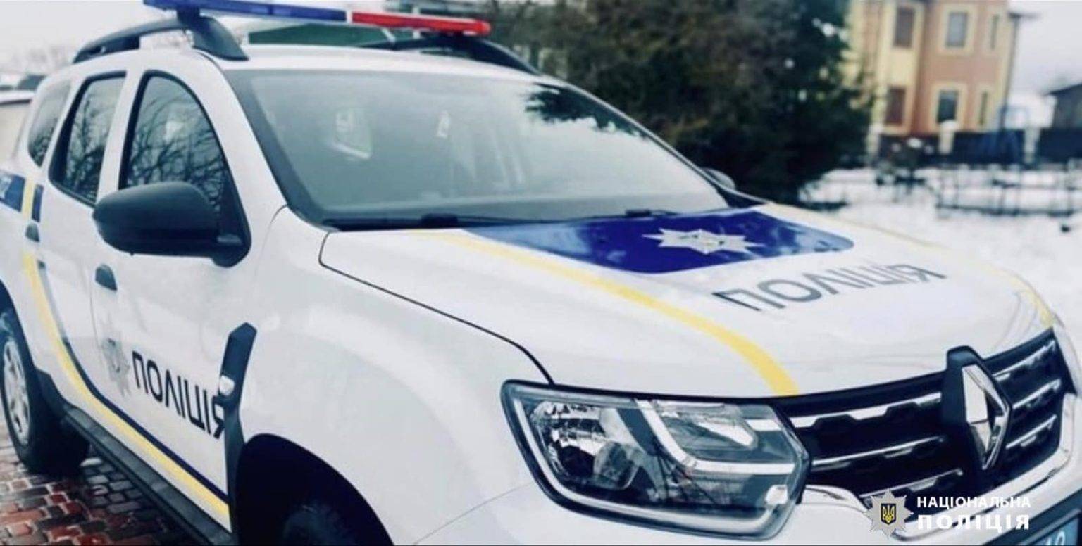 У Франківську спіймали крадія, який поцупив у жінки в автобусі телефон