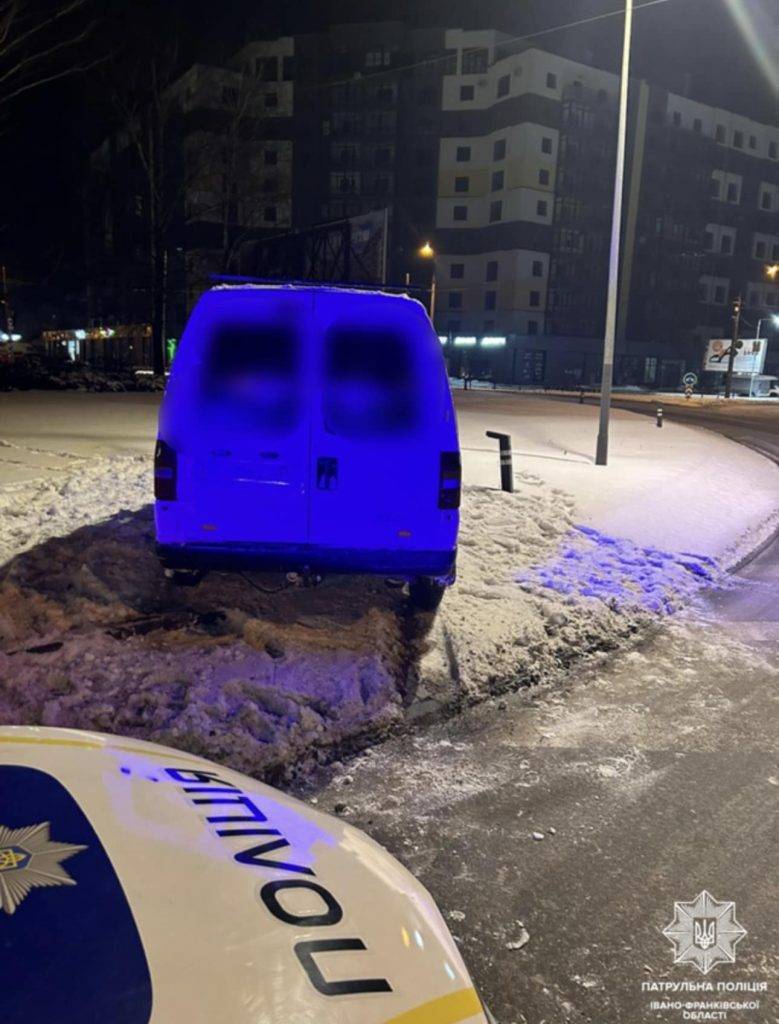 У Франківську патрульні затримали п'яного водія. ФОТО