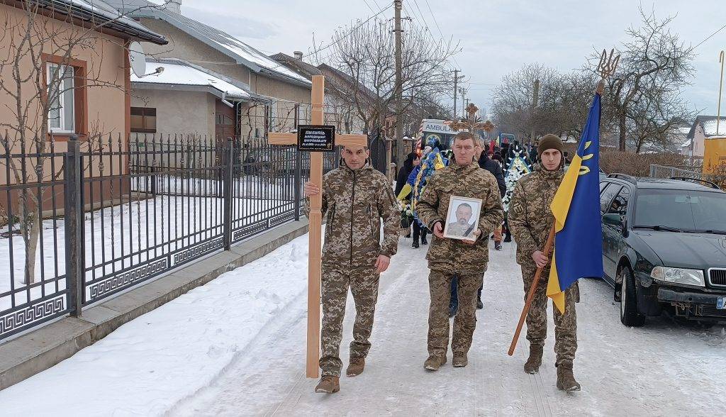 У Франківській громаді в останню земну путь провели Героя Володимира Пилипіва