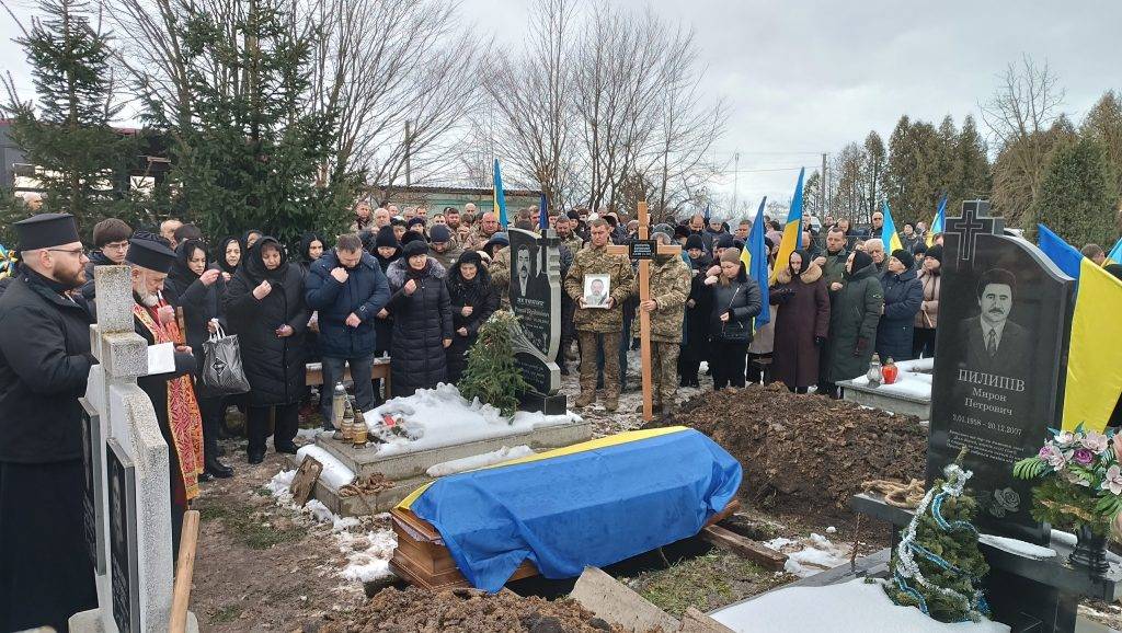 У Франківській громаді в останню земну путь провели Героя Володимира Пилипіва