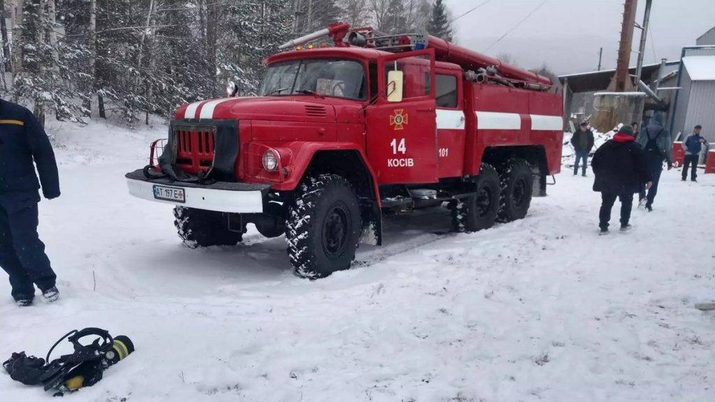 На Косівщині трапилася пожежа на території СТО