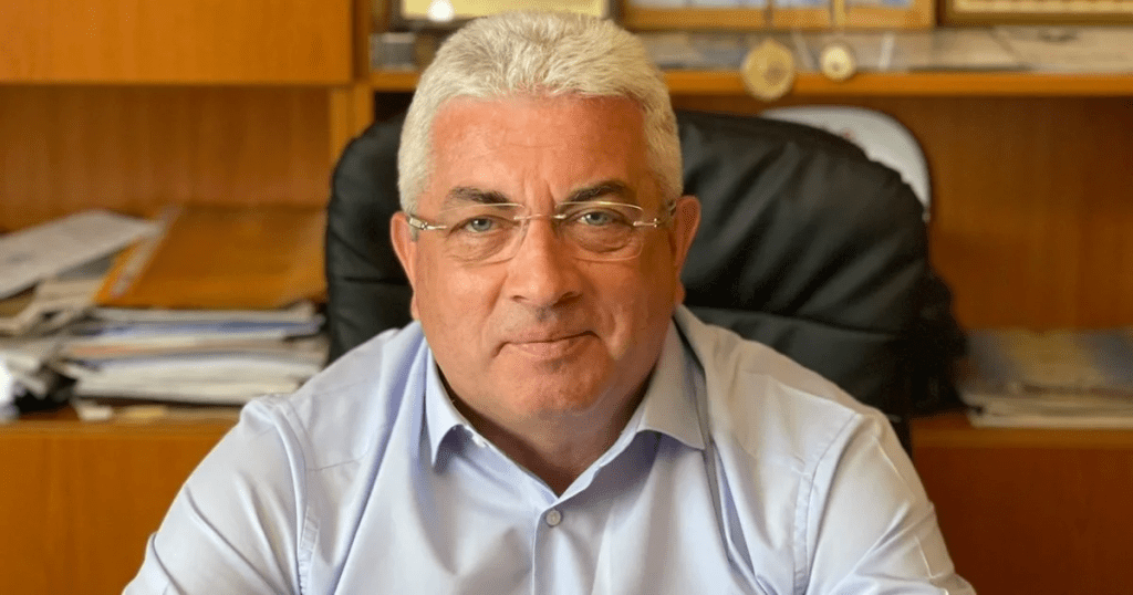 Понад мільйон зарплати і 4 будинки: що задекларував голова Поляницької сільської ради