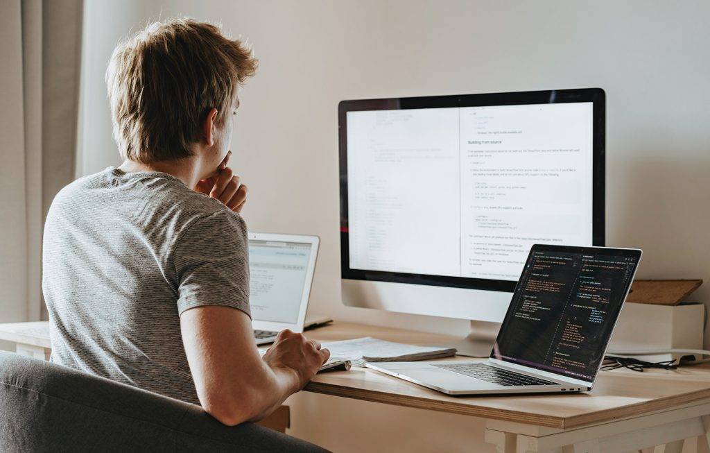 Прикарпатським ветеранам пропонують безкоштовні ІТ-курси