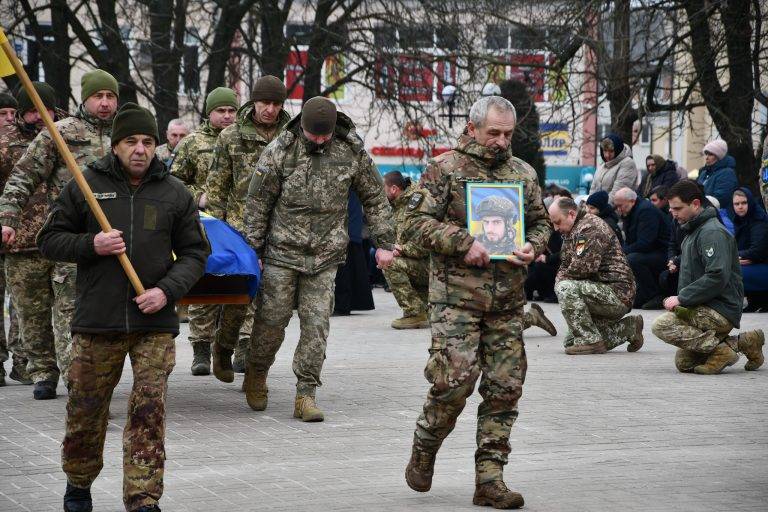 Сьогодні на Рогатинщині проведуть в останню путь героя-"едельвейса" Юрія Хіцяка