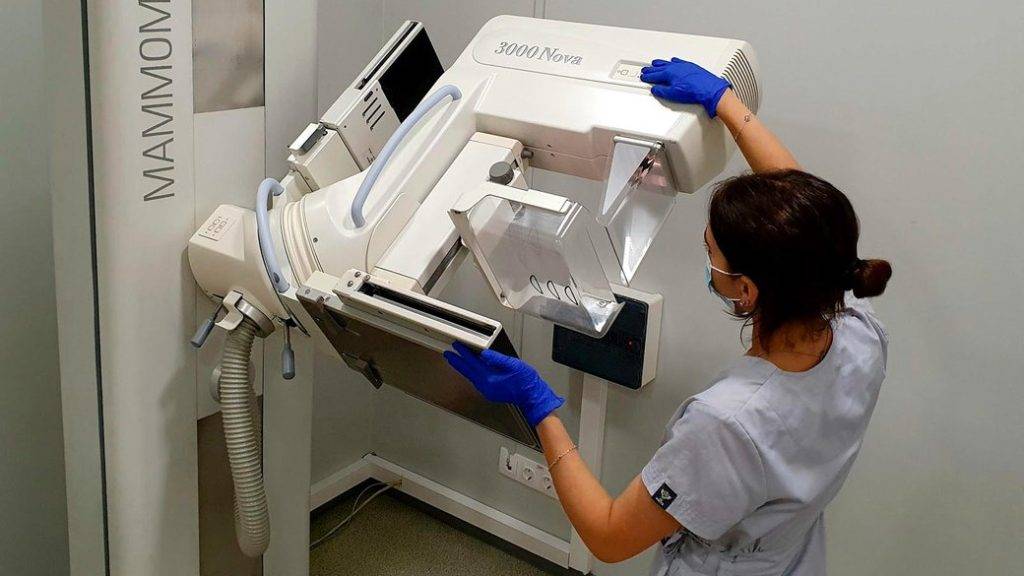 На Прикарпатті можна безоплатно зробити мамографію: перелік медичних закладів