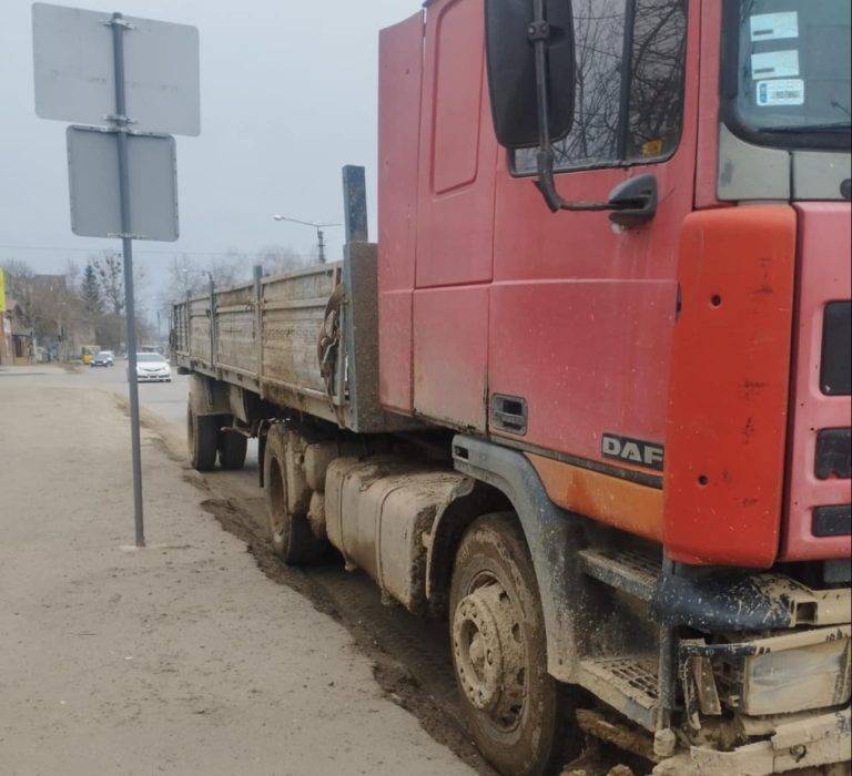 Франківські патрульні затримали п’яного водія вантажівки