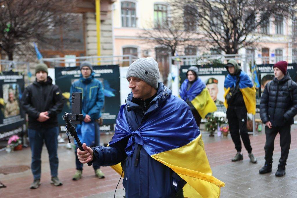 Азовець Петро Скрипка пройшов від Києва до Франківська на підтримку військових. ФОТО