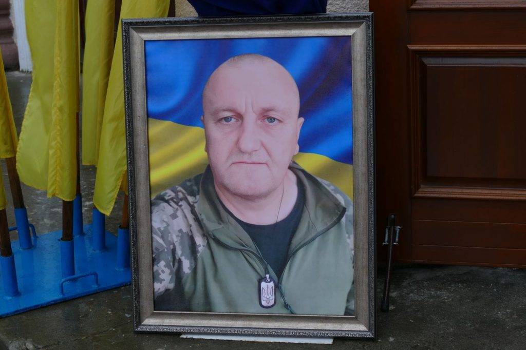 Калуська громада провела в останню путь захисника Ігоря Матійчина