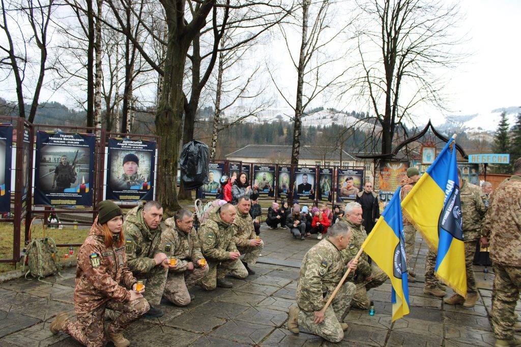 Верховинщина зустріла на щиті загиблого земляка-героя Миколу Струця