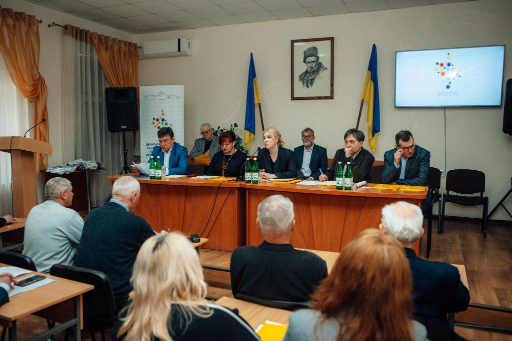 розвитку освітньої галузі,планують закупити комп’ютерну техніку,обладнати класи Захист України,Світлана Онищук Голова Івано-Франківської ОВА