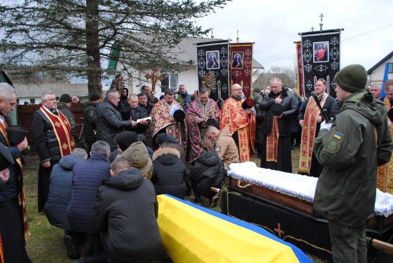 На Богородчанщині провели в останню путь земляка-героя Тараса Герасимовича