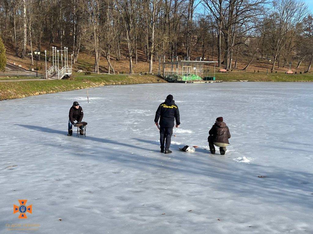 мнс україни,Головне управління ДСНС України в Івано-Франківській області,тонку кригу на водоймах