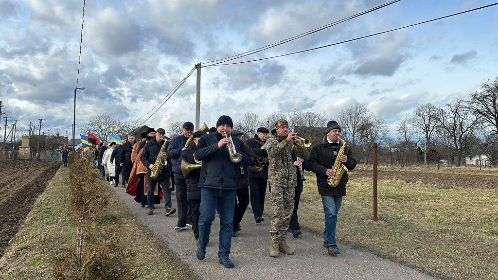 Надвірнянська громада провела в останню путь полеглого Володимира Свідрука ФОТО