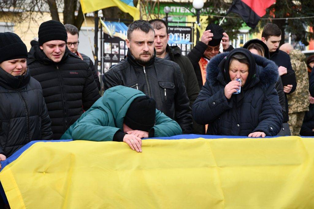 Рогатинщина зустріла полеглого на війні Героя Івана Новіцького