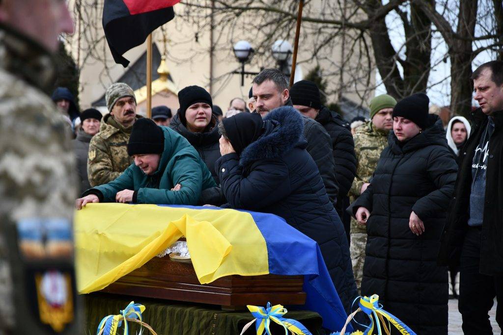 Рогатинщина зустріла полеглого на війні Героя Івана Новіцького