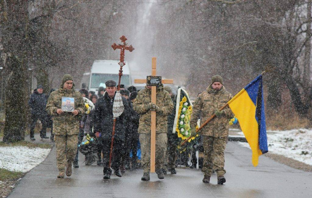 У Івано-Франківській громаді попрощалися із полеглим захисником Романом Свораком