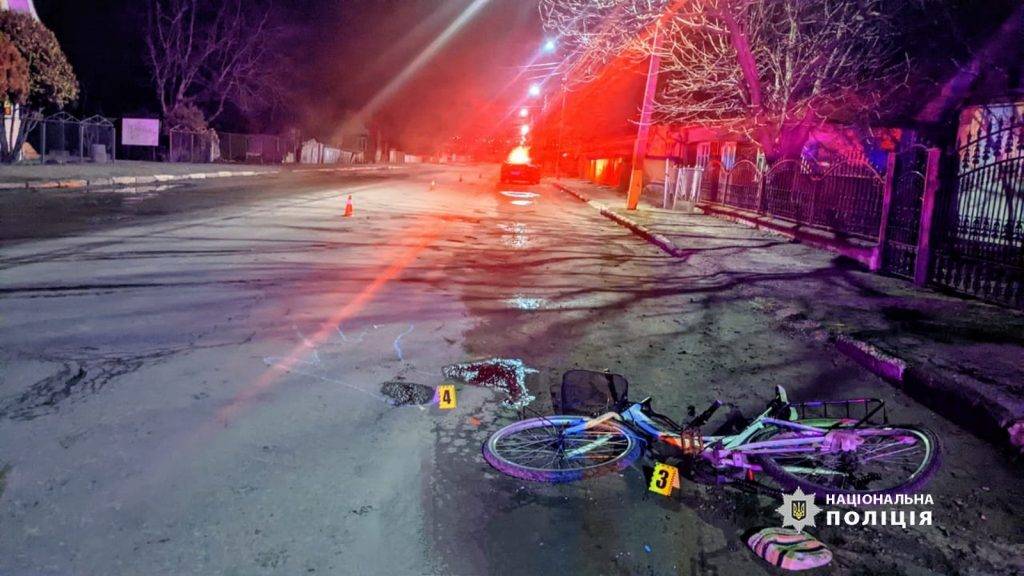 На Прикарпаття п'яний водій насмерть збив велосипедистку. ФОТО