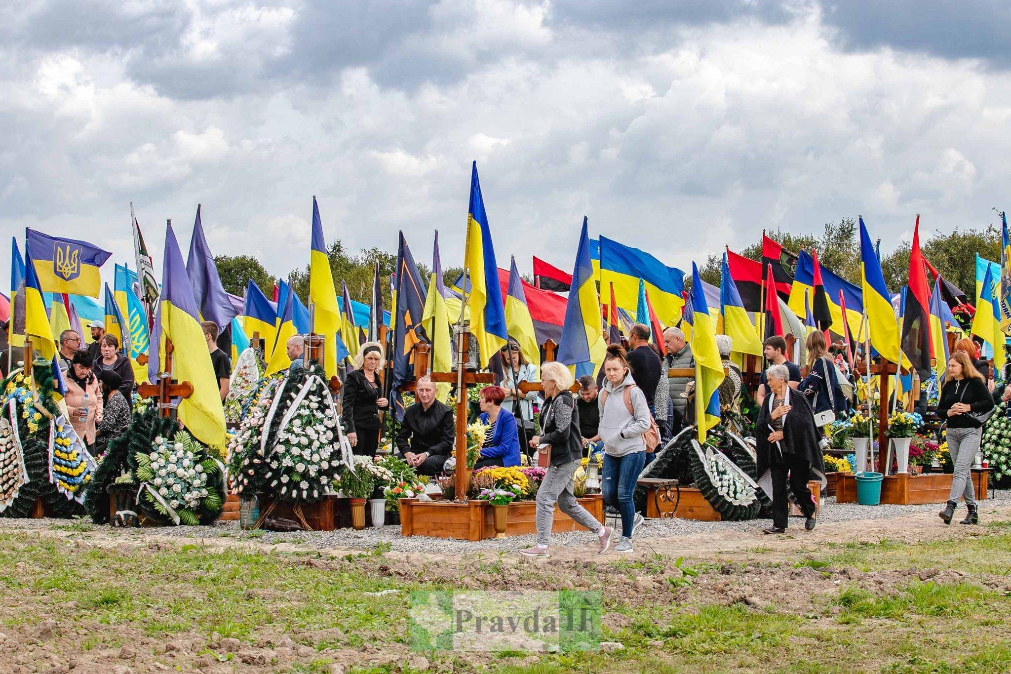 Сьогодні в Івано-Франківську проведуть в останню путь молодшого сержанта Івана Симерина