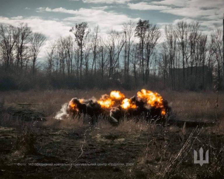 За минулу добу окупанти втратили 1000 орків, 2 системи ППО та майже 50 артсистем