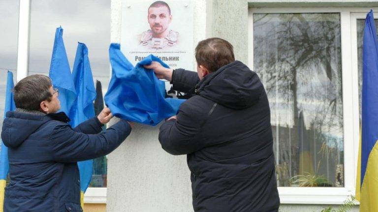 У Калуші відкрили анотаційні дошки полеглим воїнам Роману Мельнику й Тарасові Федорняку