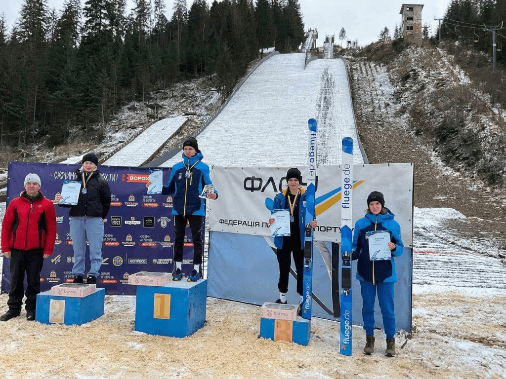 Прикарпатські лижники посіли призові місця на чемпіонаті України зі стрибків з трампліна