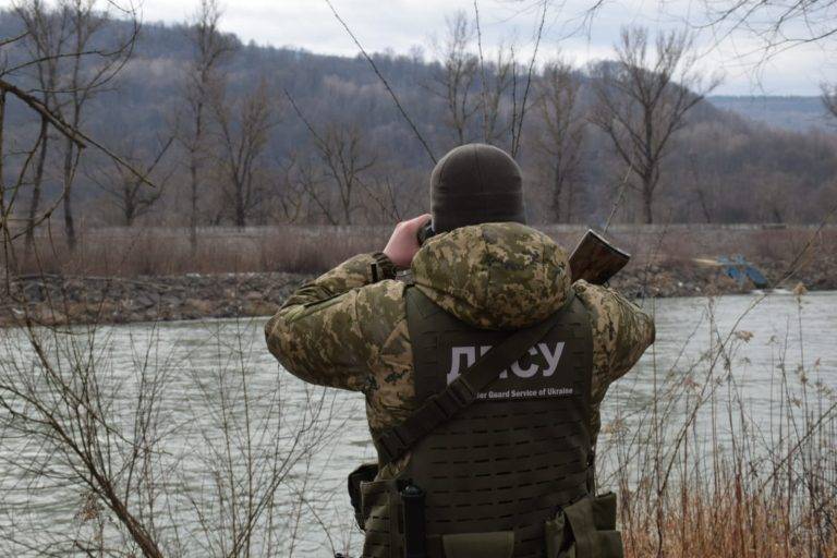 У Тисі при спробі перетнути кордон потонув чоловік: за два роки це вже 20-ий випадок загибелі