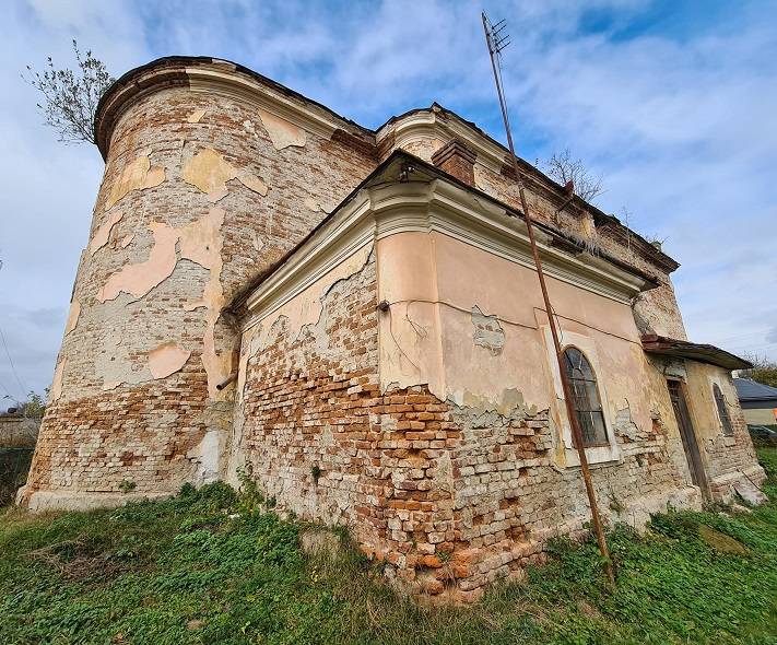 Відбудувати чи зруйнувати: У Снятині думають, що робити з Вірменською церквою 18 століття