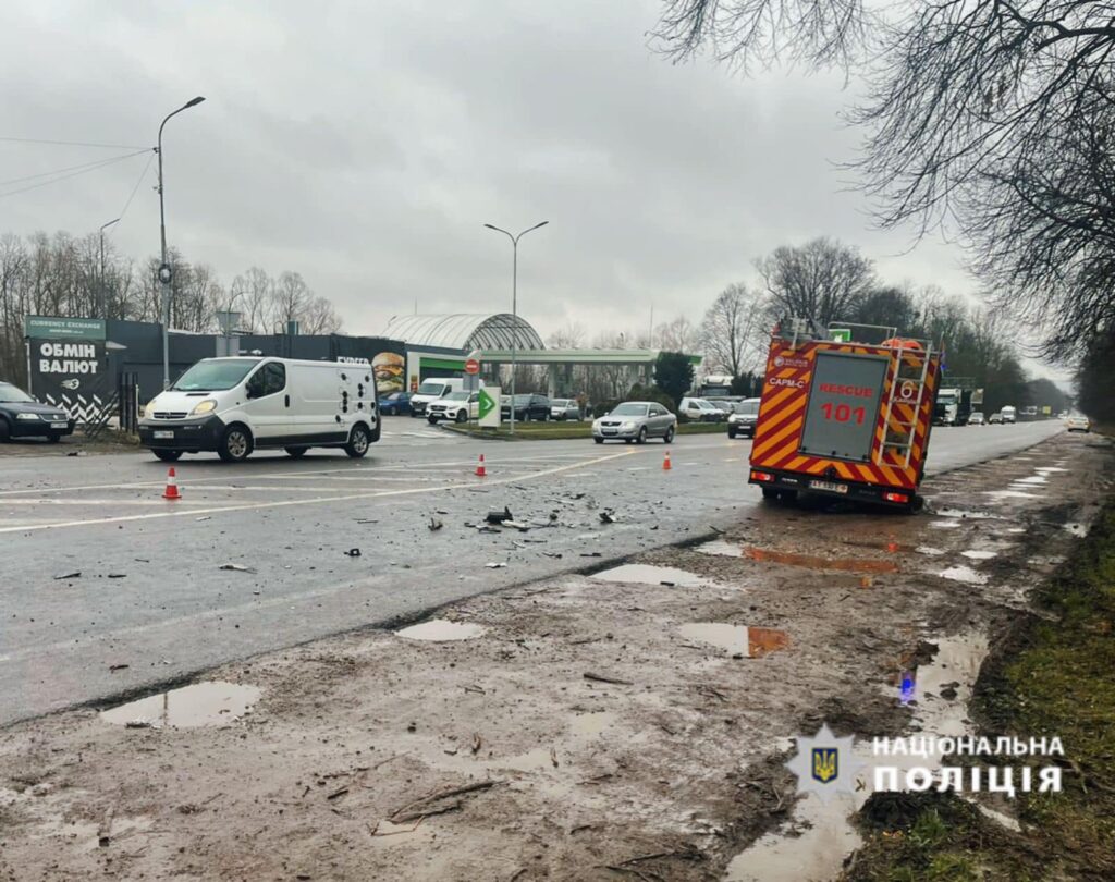 У Калуші в ДТП загинула жінка і 5-річна дитина. Піврічне немовля в лікарні. ФОТО