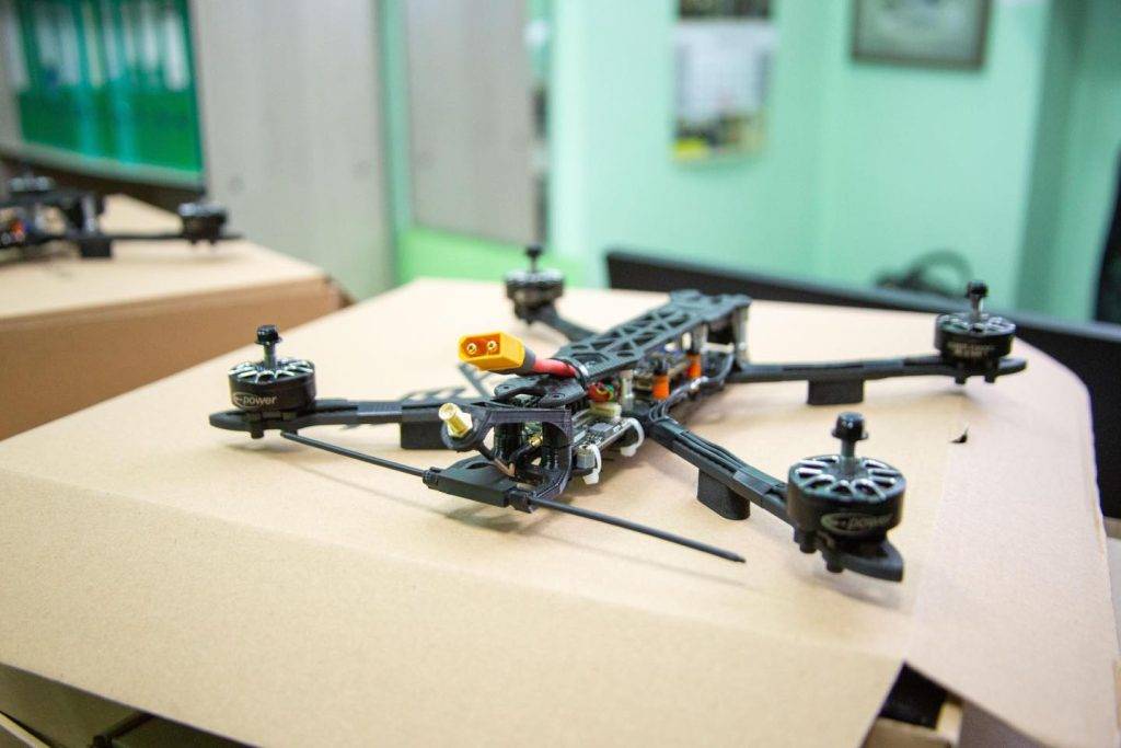 воїнів 109 окремого гірсько-штурмового батальйону 10 ОГШБр,передали ще 50 FPV,міський голова Руслан Марцінків