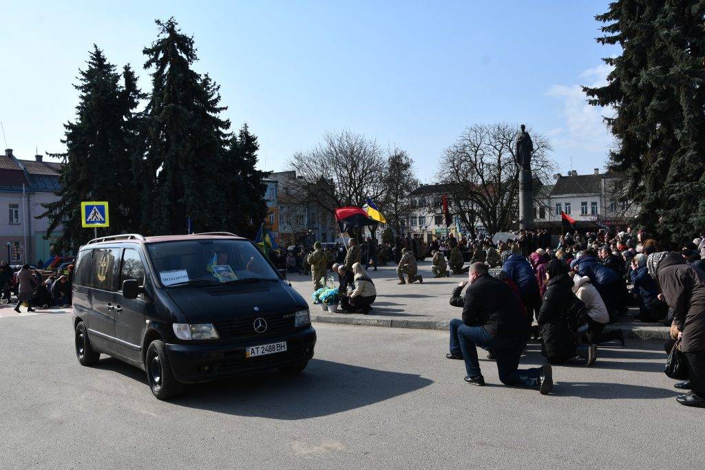 До Рогатинської громади “на щиті” повернувся захисник Руслан Содома