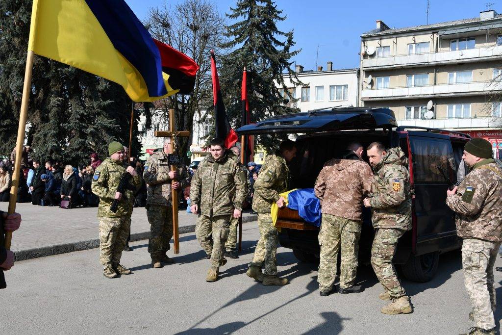 До Рогатинської громади “на щиті” повернувся захисник Руслан Содома