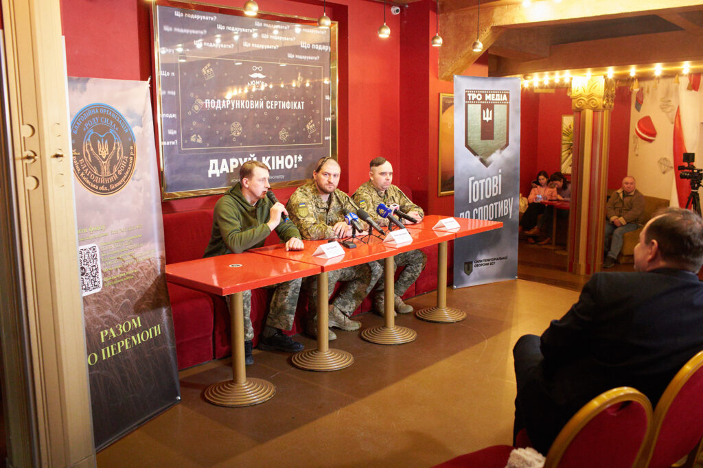 Франківців кличуть на показ документального фільму,Готові до спротиву. 107 бригада ТРО,Руслан Марцінків