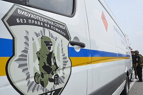 Зранку у Франківську "замінували" кілька шкіл і суд