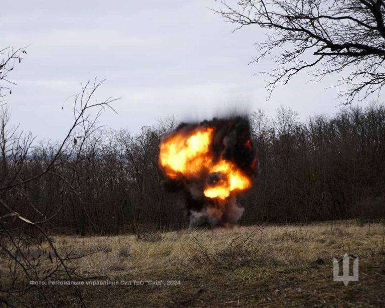 За минулу добу втрати окупантів склали понад 900 орків, 3 літаки і 1 система ППО