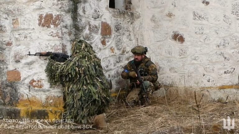 За минулу добу окупанти втратили 1000 орків та майже півсотні артсистем, а також значну кількість танків