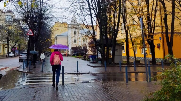 На Івано-Франківщині дощитиме: прогноз погоди на п'ятницю, 29 березня