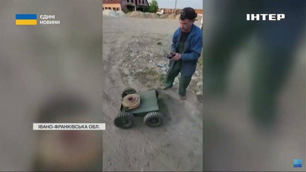 Сюрприз для ворога: на Івано-Франківщині волонтери створили унікальний наземний дрон-мінер. ВІДЕО