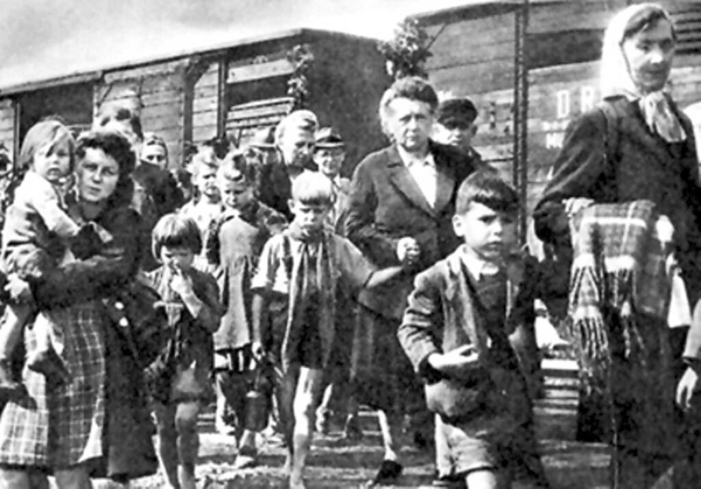 Обласний архів публікує розсекречені документи,про виселення прикарпатців до Сибіру,Державний архів Івано-Франківської області