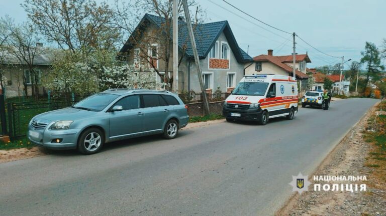 На Прикарпатті водійка збила пішохода. ФОТО