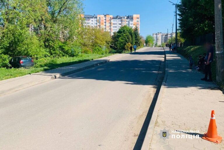 У Вовчинцях водій збив пішохода. ФОТО