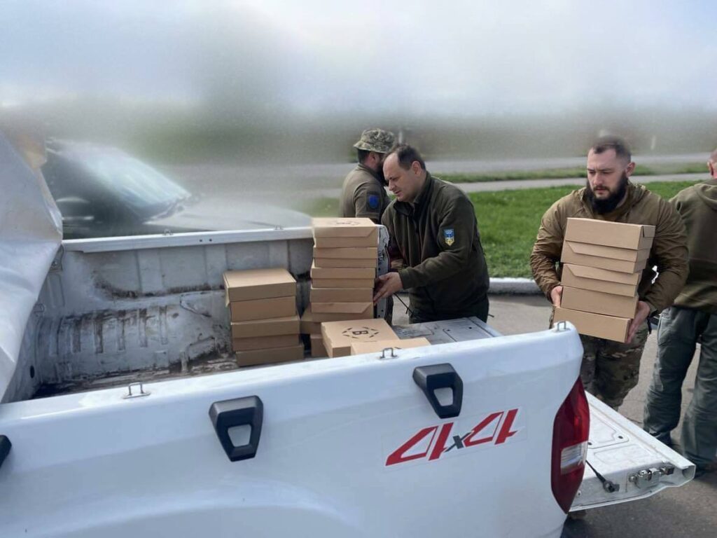 До воїнів та комунальників на Донеччину: чергова волонтерська поїздка