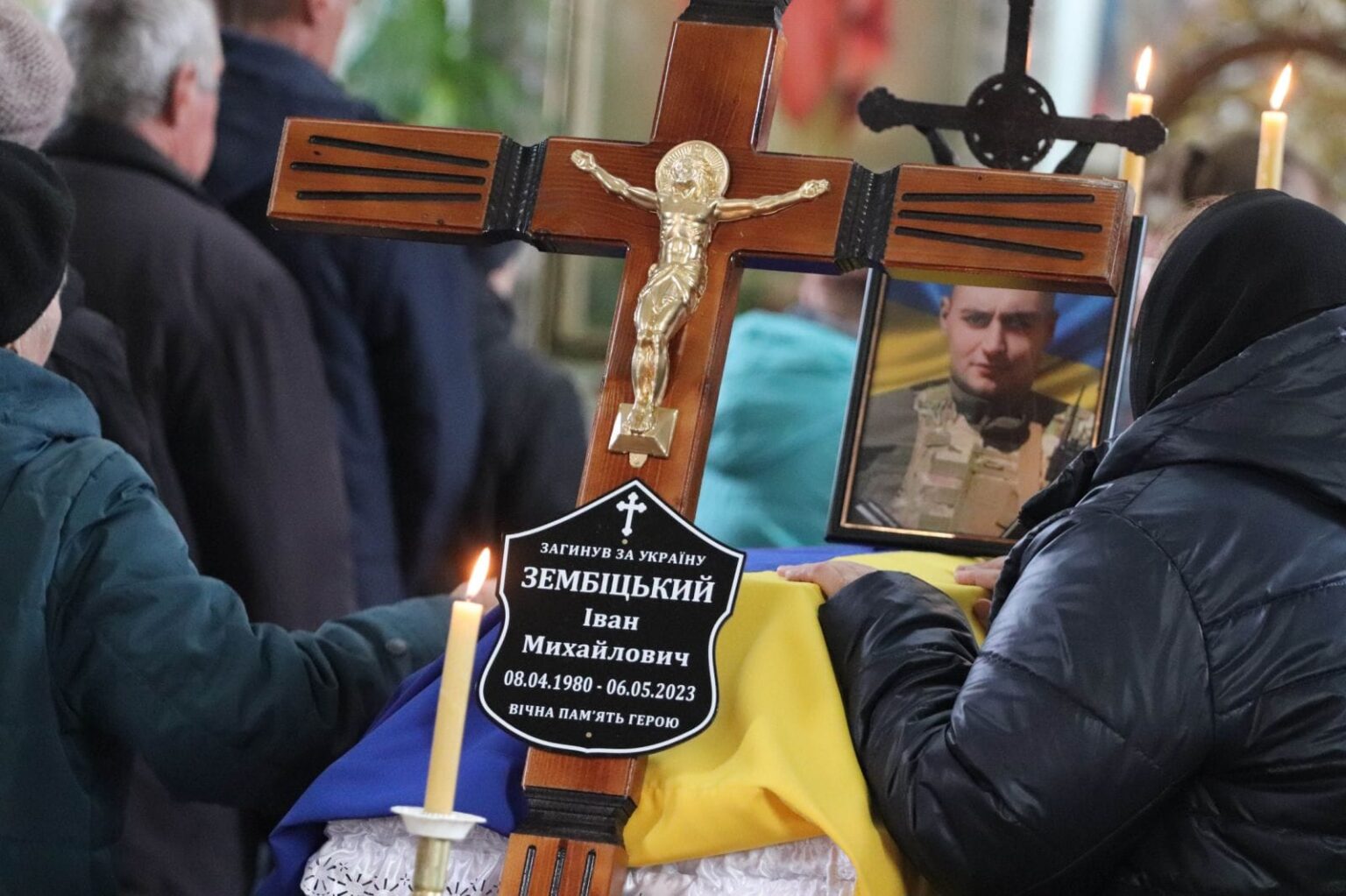 Калуська громада провела в останню путь полеглого героя Івана Зембіцького