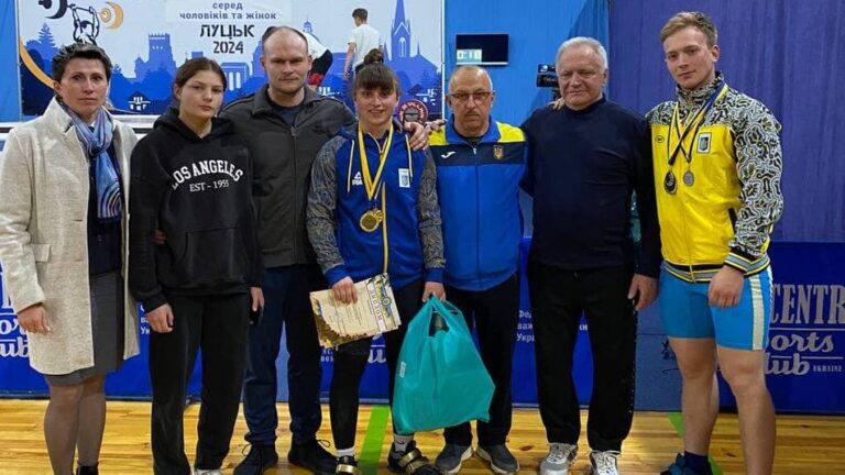 Прикарпатські спортсмени вибороли вісім нагород на чемпіонаті України з важкої атлетики