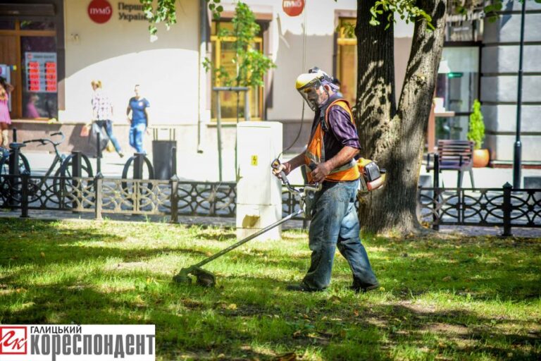 На комунальних підприємствах Івано-Франківська не вистачає працівників