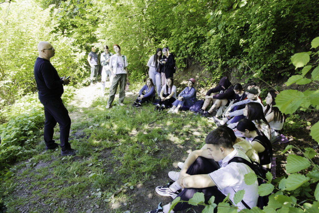 Франківські студенти провели толоку в Галицькому національному парку